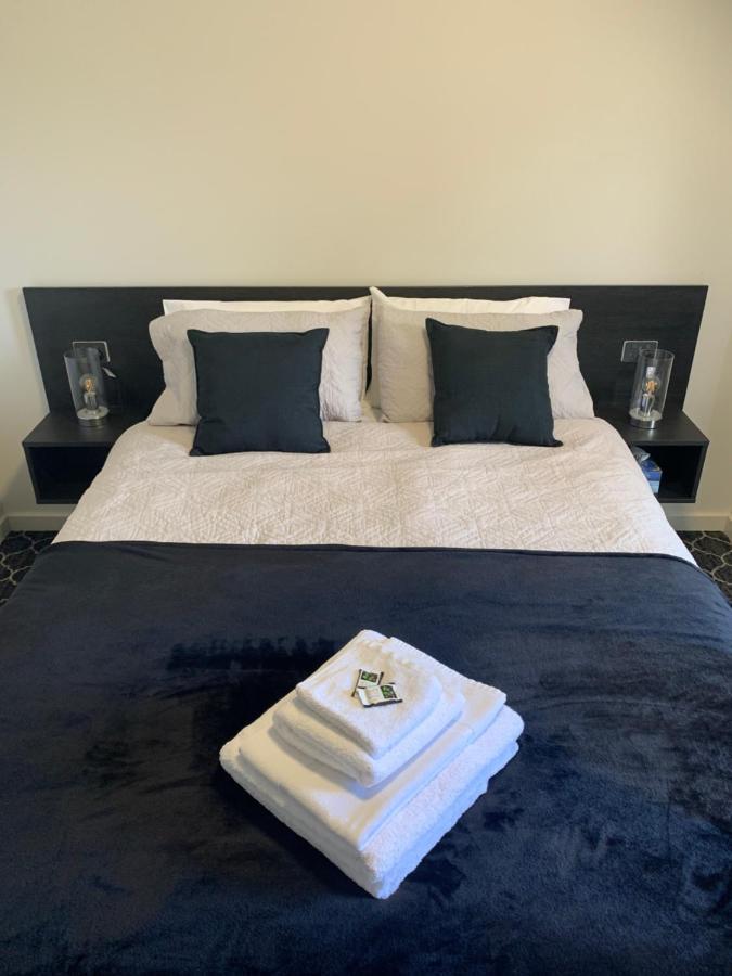 Queens Arms Hotel Longford Luaran gambar